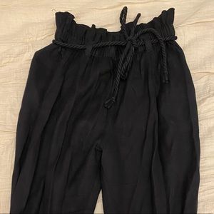 Black high waisted jogger pant